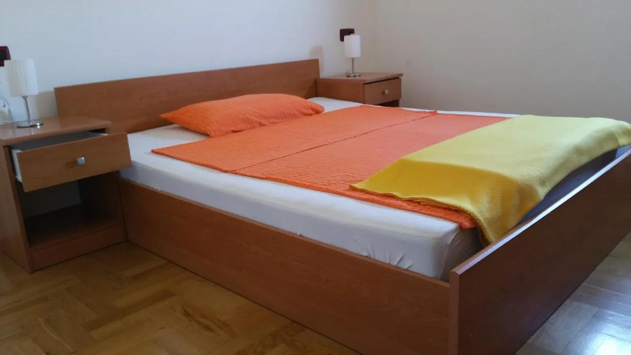 Apartment Apartman Dana Premantura